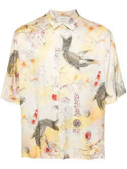 graphic-print shirt