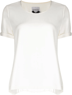 scoop neck t-shirt