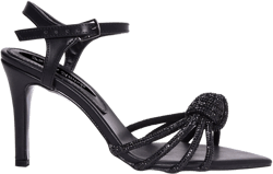 Fashion attitude sandals
