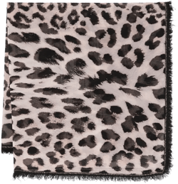 Jennifer scarf