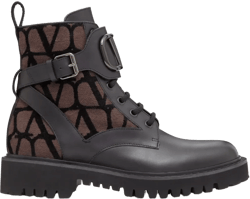 35mm VLogo Signature combat boots
