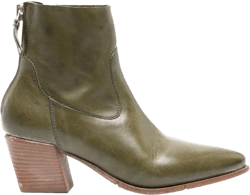 Triumph leather boots