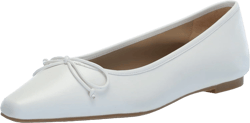 Badgley Mischka Women's Cam Ballet Flat 6 Soft White
