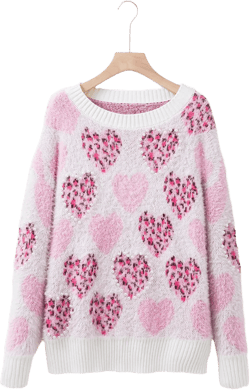 Fluffy sweater with pearl ribbed trim and leopard print and pink heart