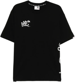 graphic-print T-shirt