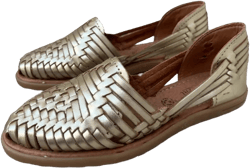 Mexico en la Piel Huarache Sandals for Women - Genuine Leather Handmade Sandals in Metallic Color - Comfortable, Water-Resistant, and Casual Slip-On Design - Gold Size 7US