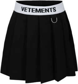 pleated skirt
