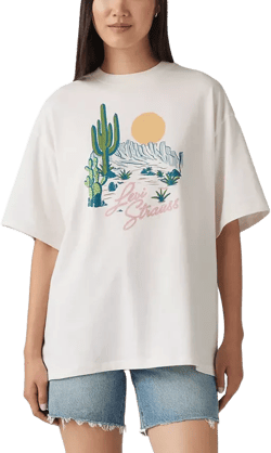 Levi's® Women's Graphic Short Stack T-Shirt