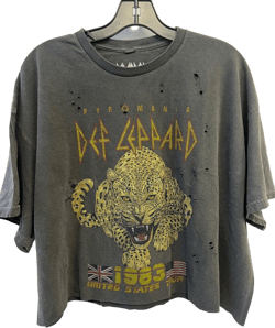 DEF LEPPARD - Tour 1983 Cat Womens Vintage Oversize Crop - hysteria, hair metal, rock of ages, love bites, pour some sugar, band