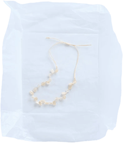 ZARA TIMELESS - SHELL AND BUTTON NECKLACE