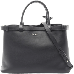 2020s leather tote bag