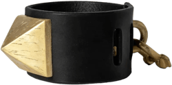 Restraint charm bracelet