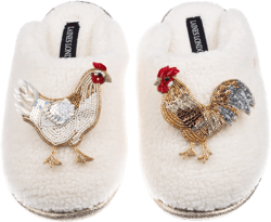 Women's Neutrals / White Teddy Closed Toe Slippers With Chicken & Cockrel Brooches - Cream