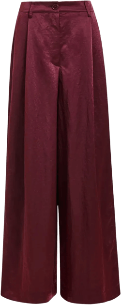 pleated trousers