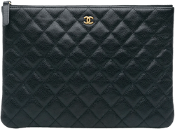 2015-2016 Medium Quilted Caviar O Case clutch bag