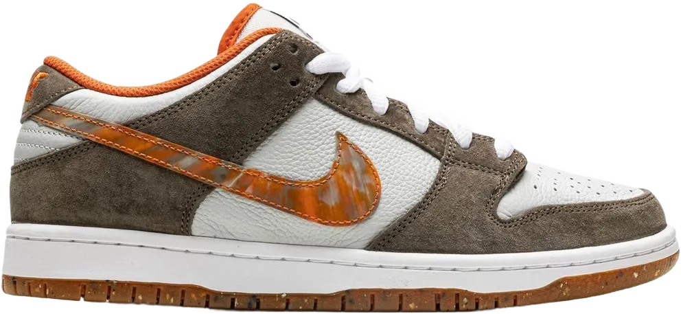 x Crushed DC SB Dunk Low Pro QS sneakers