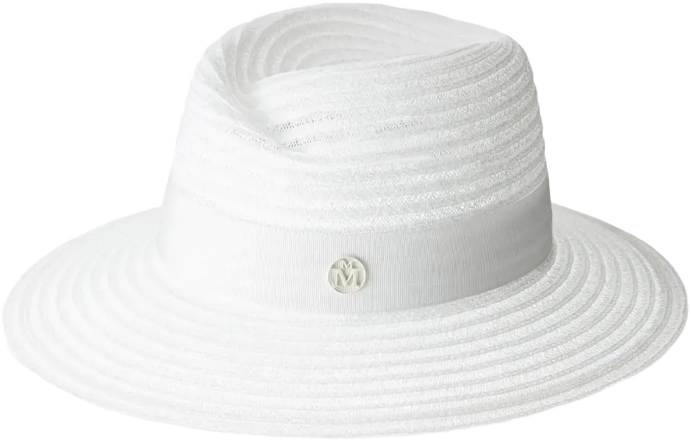 Virginie hat