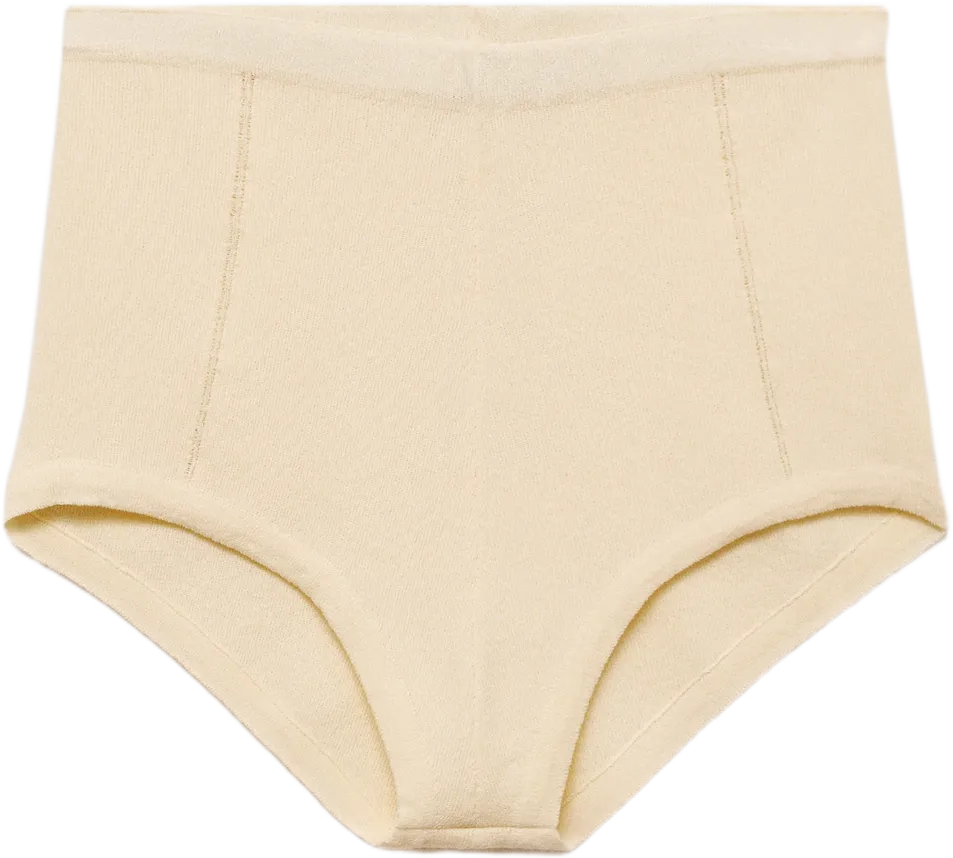 Knitted panties with decorative stitching